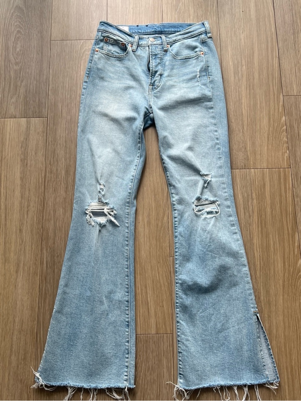 Gap 70s flare high rise jeans in blue, size 27 #flare #highrise